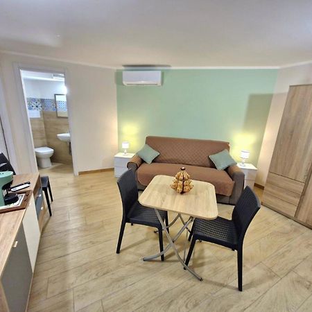 Medea Apartment Сиракуза Екстериор снимка