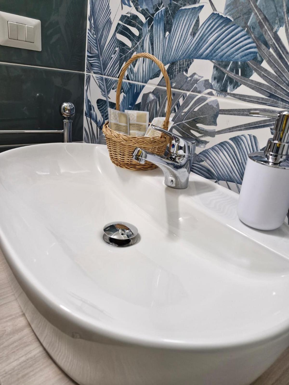 Medea Apartment Сиракуза Екстериор снимка